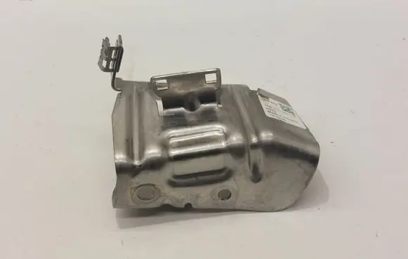 Volkswagen Tiguan Allspace Other engine bay part 05E131552L