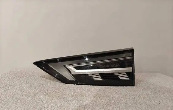Nissan Qashqai J12 Tailgate rear/tail lights 26550HN27A 01711102AB 00060340S85