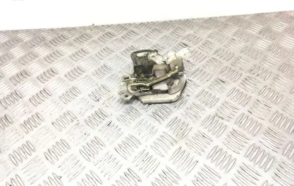 Mitsubishi Pajero Sport I Rear door lock