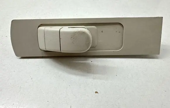 Ford Mondeo MK V Seat belt adjustment rail GG93F602B82AA3AM1