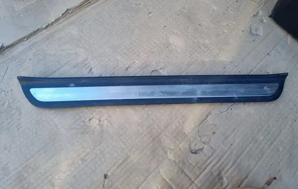 KIA Xceed Front sill trim cover 85883-J7000WK