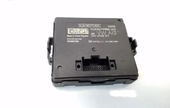 Volkswagen Golf VII Gateway control module 5QE907530C