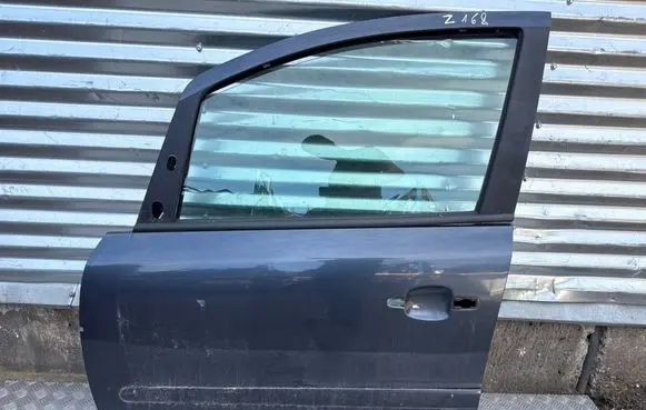 Opel Zafira B Front door