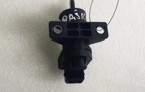 Mercedes-Benz A W177 Turbo solenoid valve 8200762162
