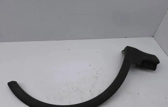 Ford Kuga I Front arch trim 8V41S16D238A