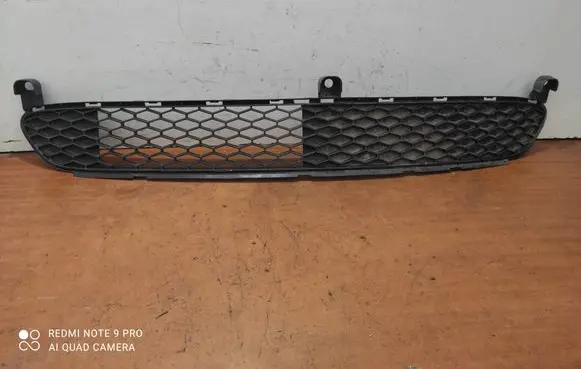 Toyota Aygo AB10 Front bumper lower grill 531120H010 0020116004120