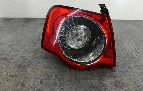 Volkswagen PASSAT B6 Rear/tail lights 3C5945095C