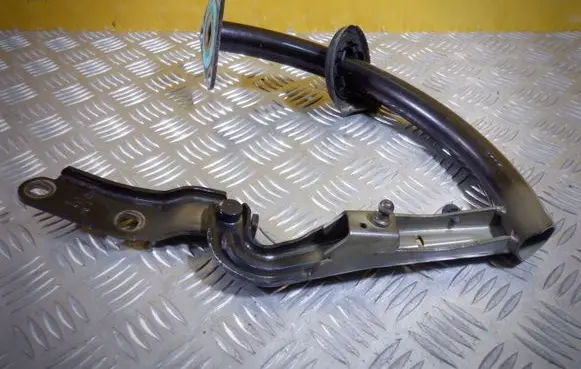 Volkswagen PASSAT B7 Tailgate/trunk/boot hinge 3C5827302