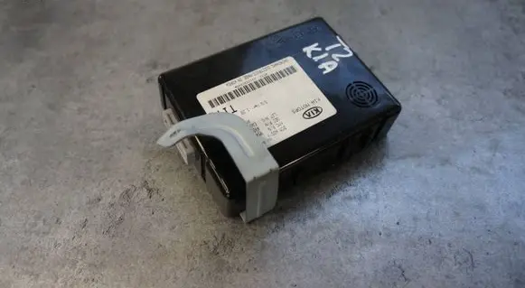 KIA Optima Central body control module 95400-2T550