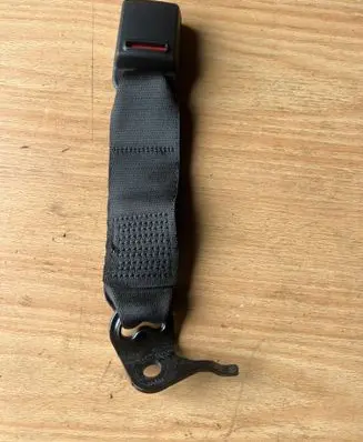 BMW 5 G30 G31 G38 Rear seatbelt buckle 7430064 040718 631346300