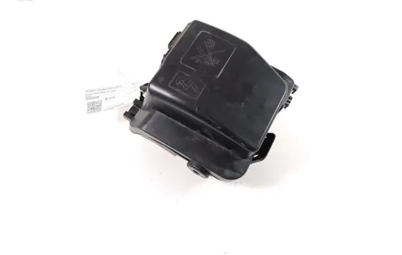 Renault Captur Fuse module 243809584R