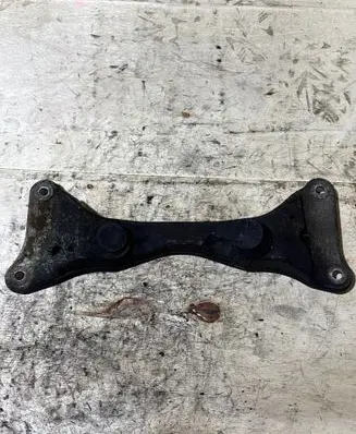 BMW 3 E90 E91 Engine mounting bracket 6778033 22316778033 66572910