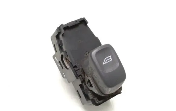 Volvo XC70 Electric window control switch 9472275