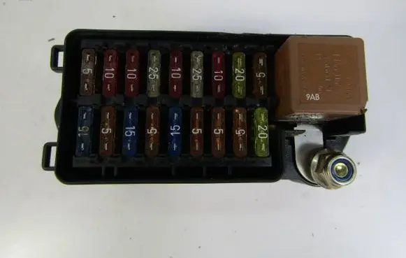Jaguar XJ X308 Fuse box set LNC2800BC