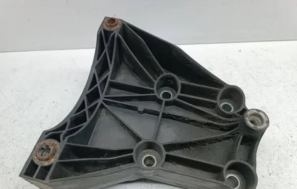 BMW 7 E65 E66 A/C compressor mount bracket 7792202 64557792202