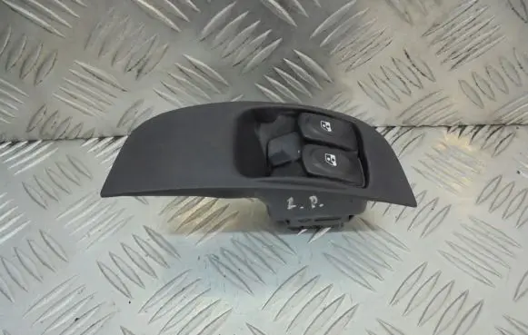 Renault Megane I Electric window control switch