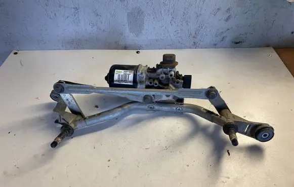 Renault Clio IV Front wiper linkage and motor W000013409 288004542R