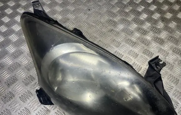 Toyota Aygo AB10 Headlight/headlamp 811100H010 89033080