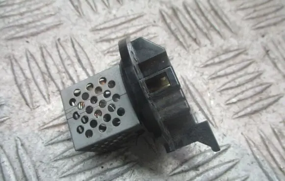 Suzuki Ignis Heater blower fan relay 