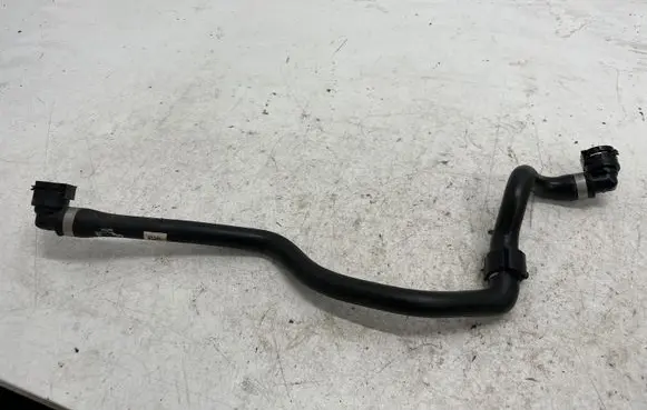 BMW 1 F20 F21 Engine coolant pipe/hose 7647372