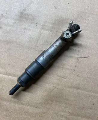 Audi A6 S6 C4 4A Fuel injector 028130201G 10938099