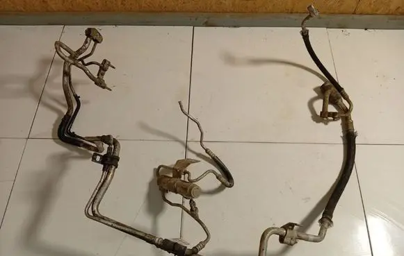 Fiat Freemont Air conditioning (A/C) pipe/hose 