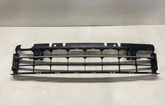 Volkswagen Beetle A5 Front bumper lower grill 5C5853677H