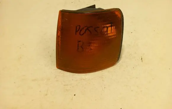 Volkswagen PASSAT B3 Front indicator light 42756r6