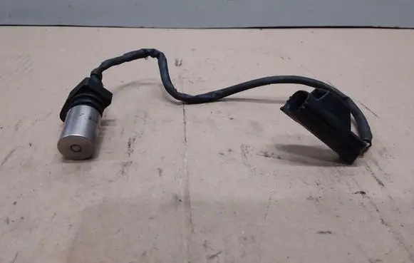 Volvo V70 Crankshaft position sensor 1275599 0296000650