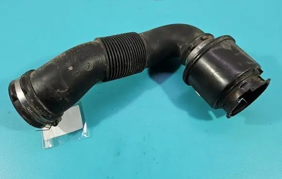 Intercooler hose/pipe