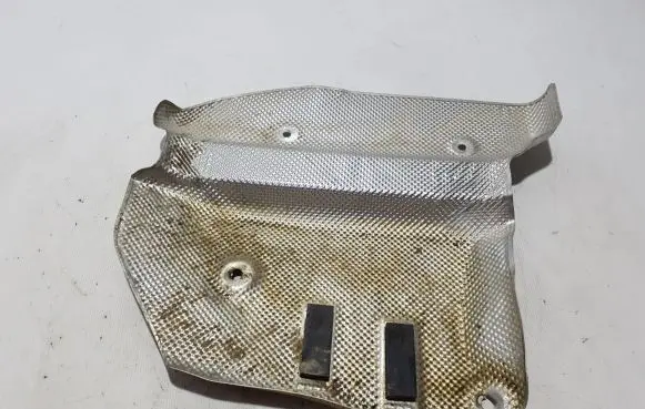 KIA Sportage Exhaust heat shield 31220CZ800