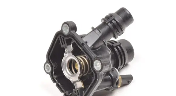 Volvo XC40 Thermostat housing 32441375