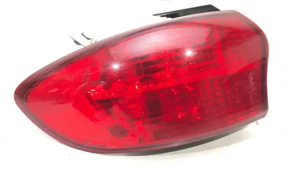 Subaru B9 Tribeca Rear/tail lights 2XL946095