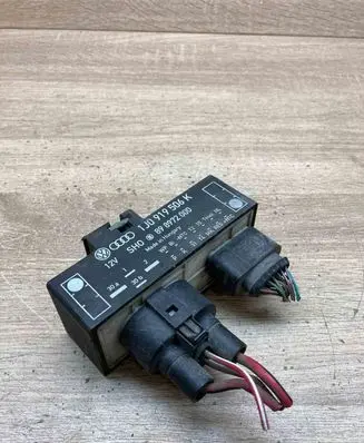 Seat Leon (1M) Glow plug pre-heat relay 1J0919506K 898972000