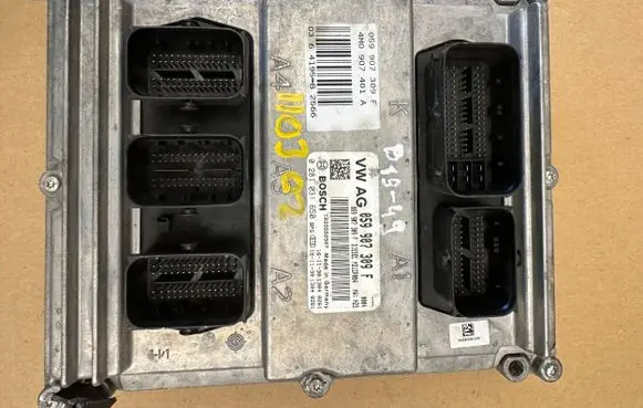 Audi Q7 4M Engine control unit/module 059907309F 0281031650