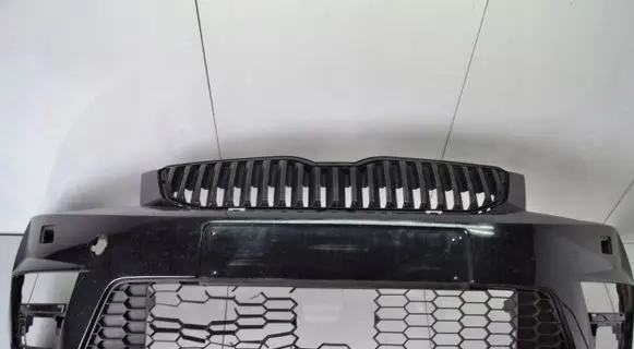 Skoda Octavia Mk3 (5E) Front bumper R12P3