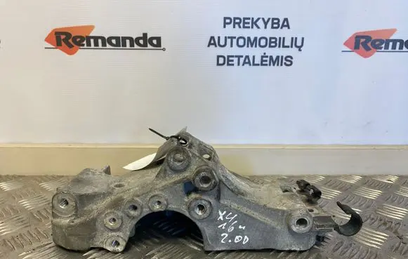 BMW X4 F26 Generator/alternator bracket 761925004 18095810