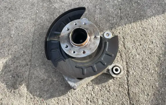Renault Megane E-Tech Rear wheel hub 30J21