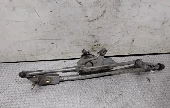 Volvo S60 Front wiper linkage and motor 9171901