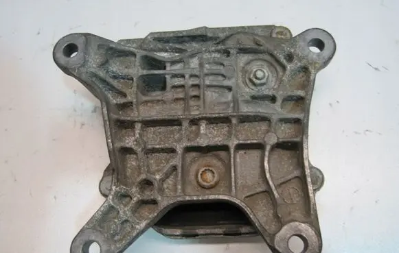 Audi A3 S3 A3 Sportback 8P Engine mount vacuum valve 4M0399153N