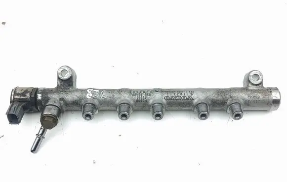 Volvo S90, V90 Fuel main line pipe 31303612