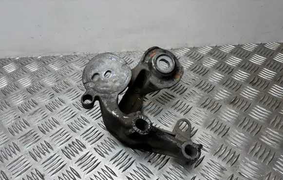 Audi A4 S4 B8 8K Engine mounting bracket 8E0199351Q