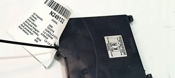 Toyota Corolla E160 E170 Central body control module 89221-02560