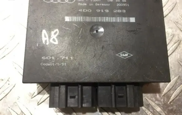 Audi A8 S8 D2 4D Parking PDC control unit/module 4d0919283 601.711