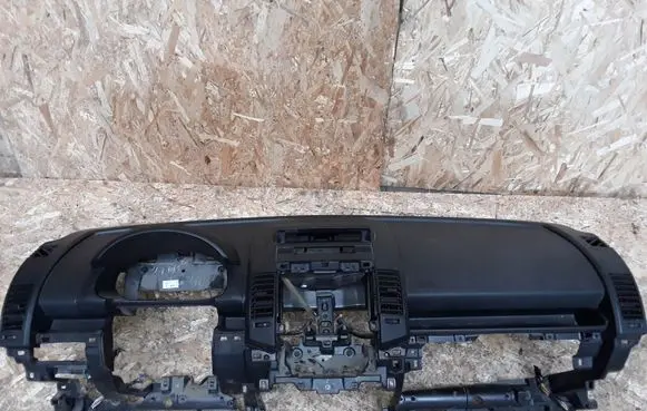 Mazda 5 Dashboard