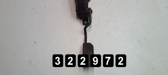 Nissan Primera Accelerator throttle pedal 18002AU400