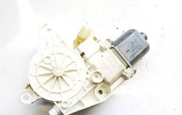 Mercedes-Benz E W212 Front door window regulator motor a2048200142 971133-100