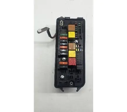 Opel Vectra C Fuse module 519038004 13112918