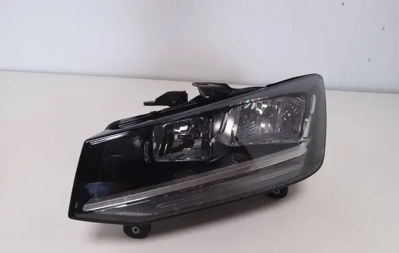 Audi Q2 - Headlight/headlamp 81A941003 A046439 90083628