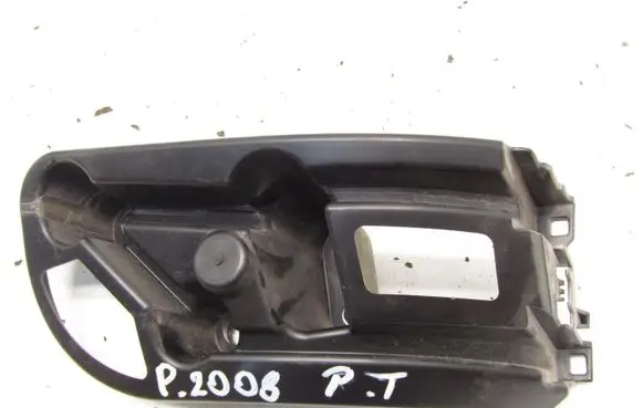 Peugeot 2008 II Front bumper mounting bracket 9825842580